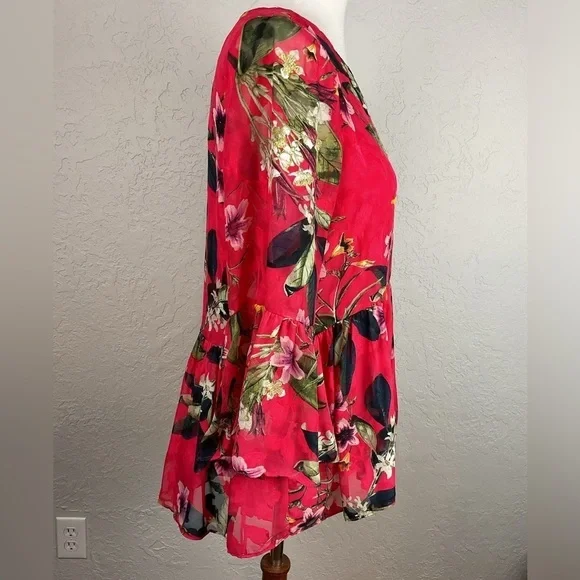 Women’s Cupid Hot Pink Bell Sleeve Babydoll Floral Top Size Medium - Picture 2 of 10